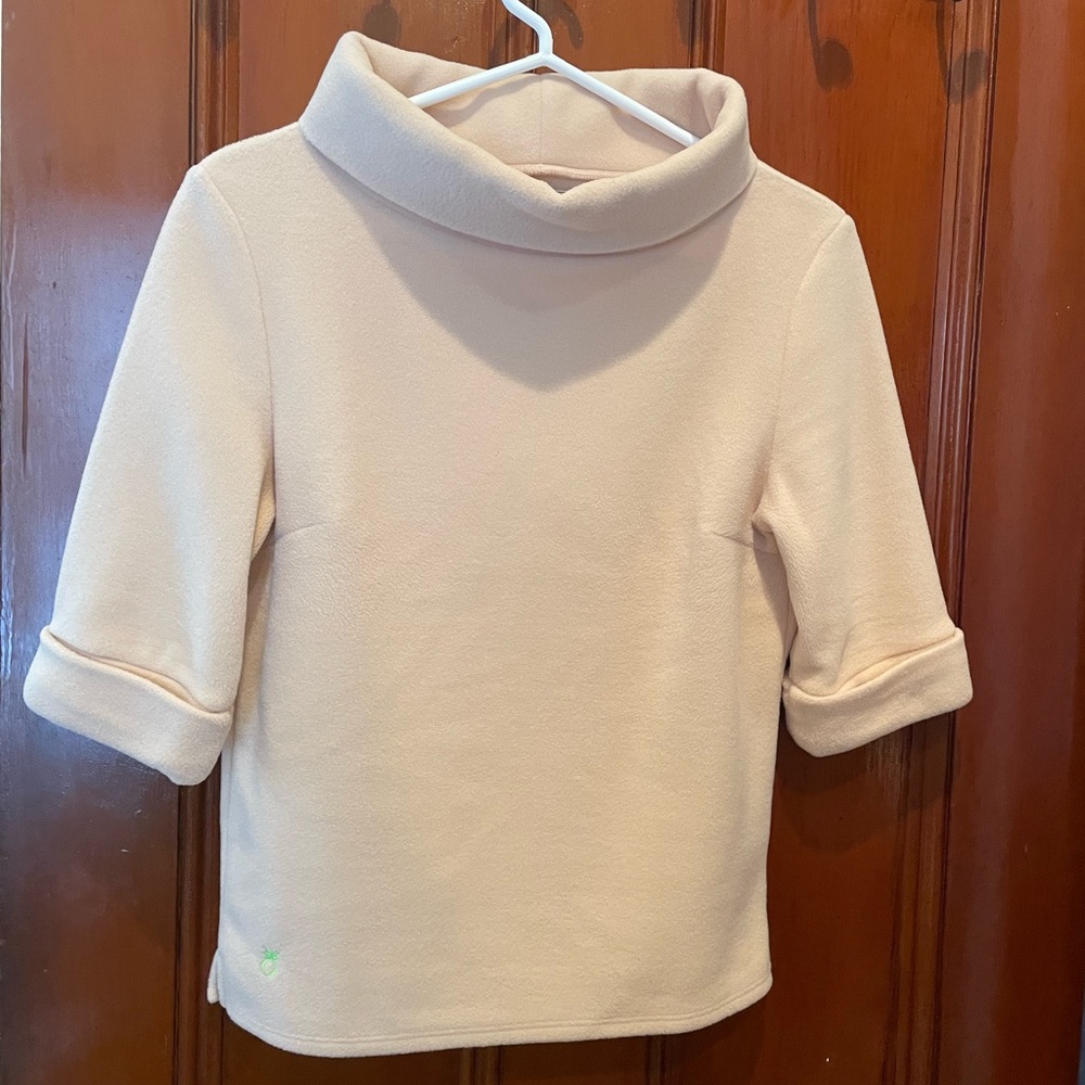 Dudley Stephens Blush Pink Short-sleeve boatneck top in vello fleece. Size small